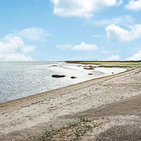 4 Bedroom Lovely In Tatil Evi Glesborg