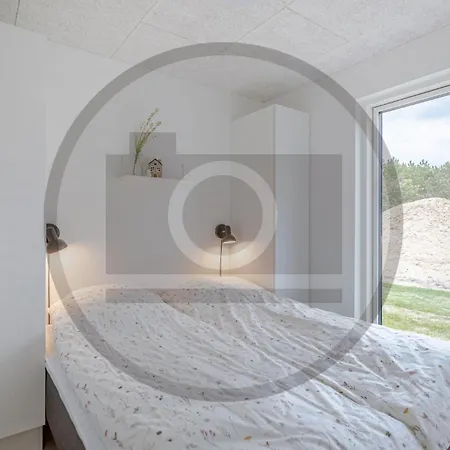 4 Bedroom Lovely In Glesborg