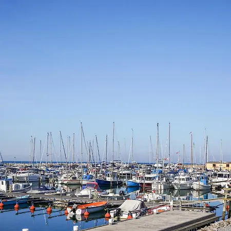 4 Bedroom Lovely In * Glesborg