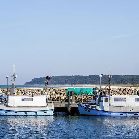 4 Bedroom Lovely In Tatil Evi Glesborg